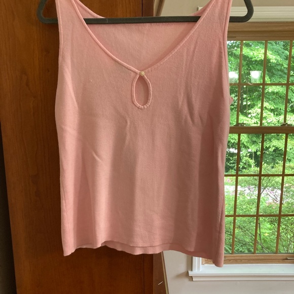 Pink women’s knit top - Picture 2 of 3